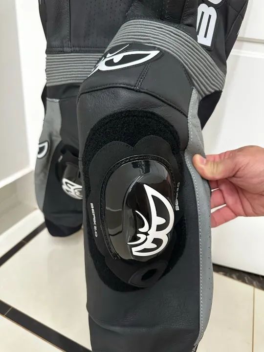 MACACÃO MOTO BERIK MONZA, 2pçs, Tam 50, Novo, Sem Uso - Foto 4