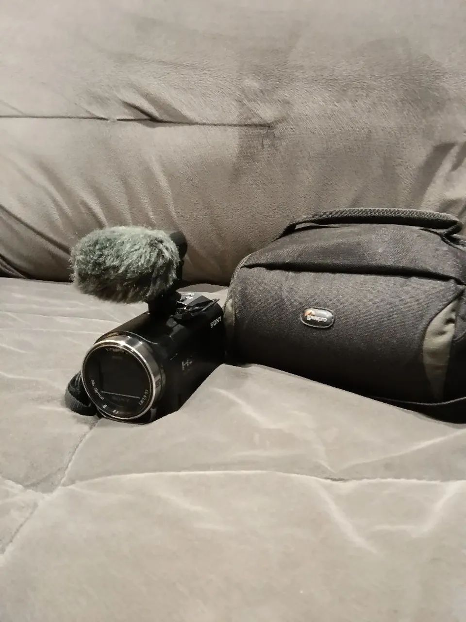 CAMERA SONY HANDYCAM FULL HD 8.9 PIXEL 
