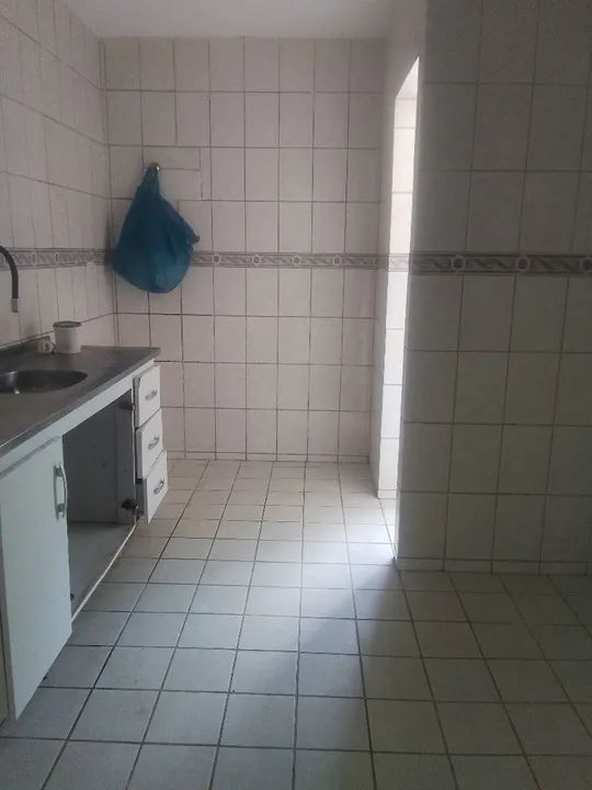 Apartamento com 3 quartos, 2 banheiros e varanda - Foto 10