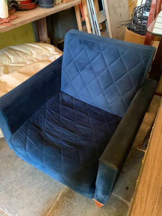 POLTRONA ESTOFADO DE VELUDO64842829142913121
