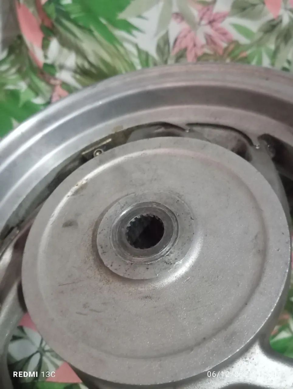 Jante Traseira Burgman 125 original injetada  ( ORIGINAL) - Foto 3