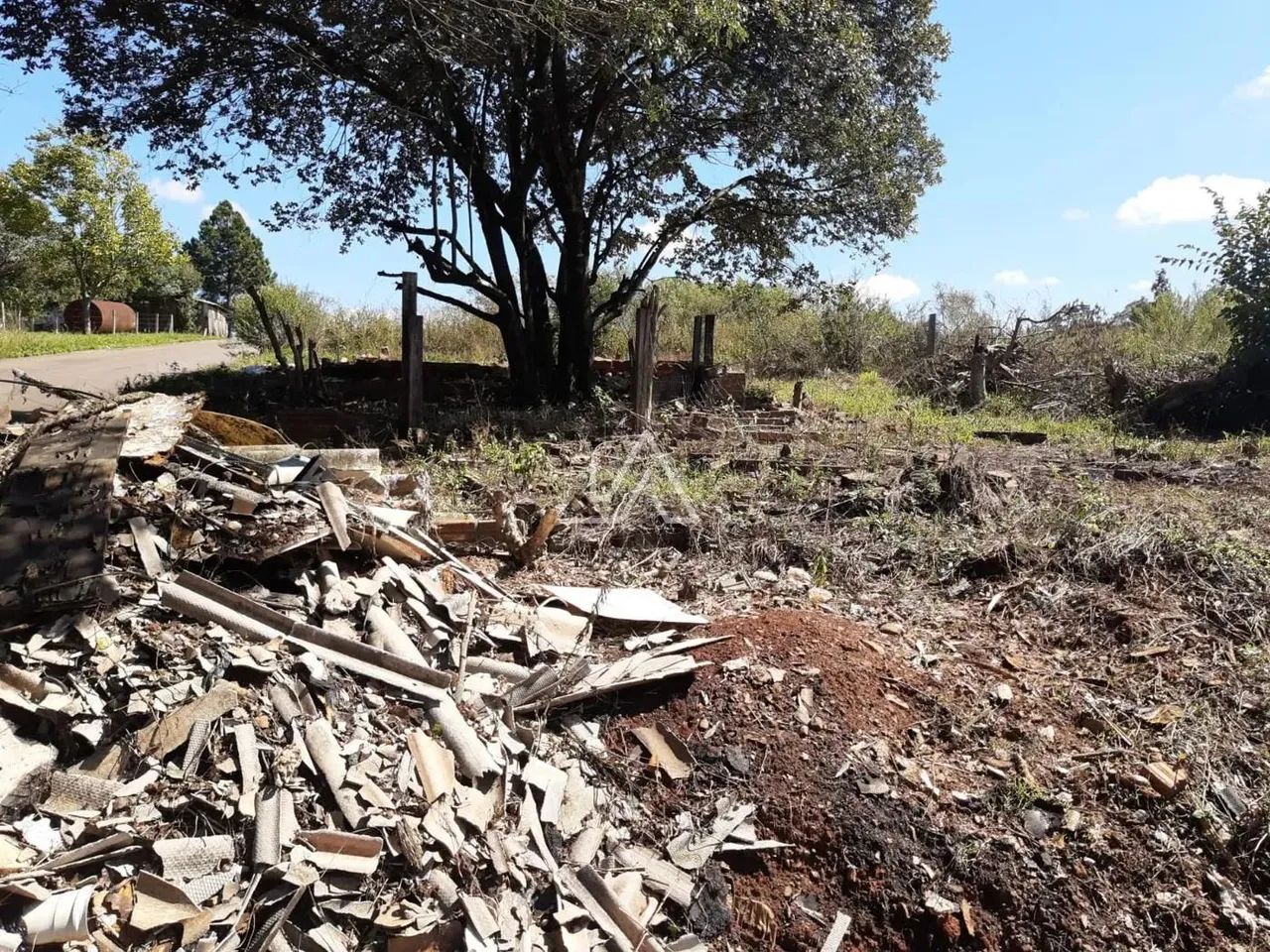 TERRENO DE ESQUINA