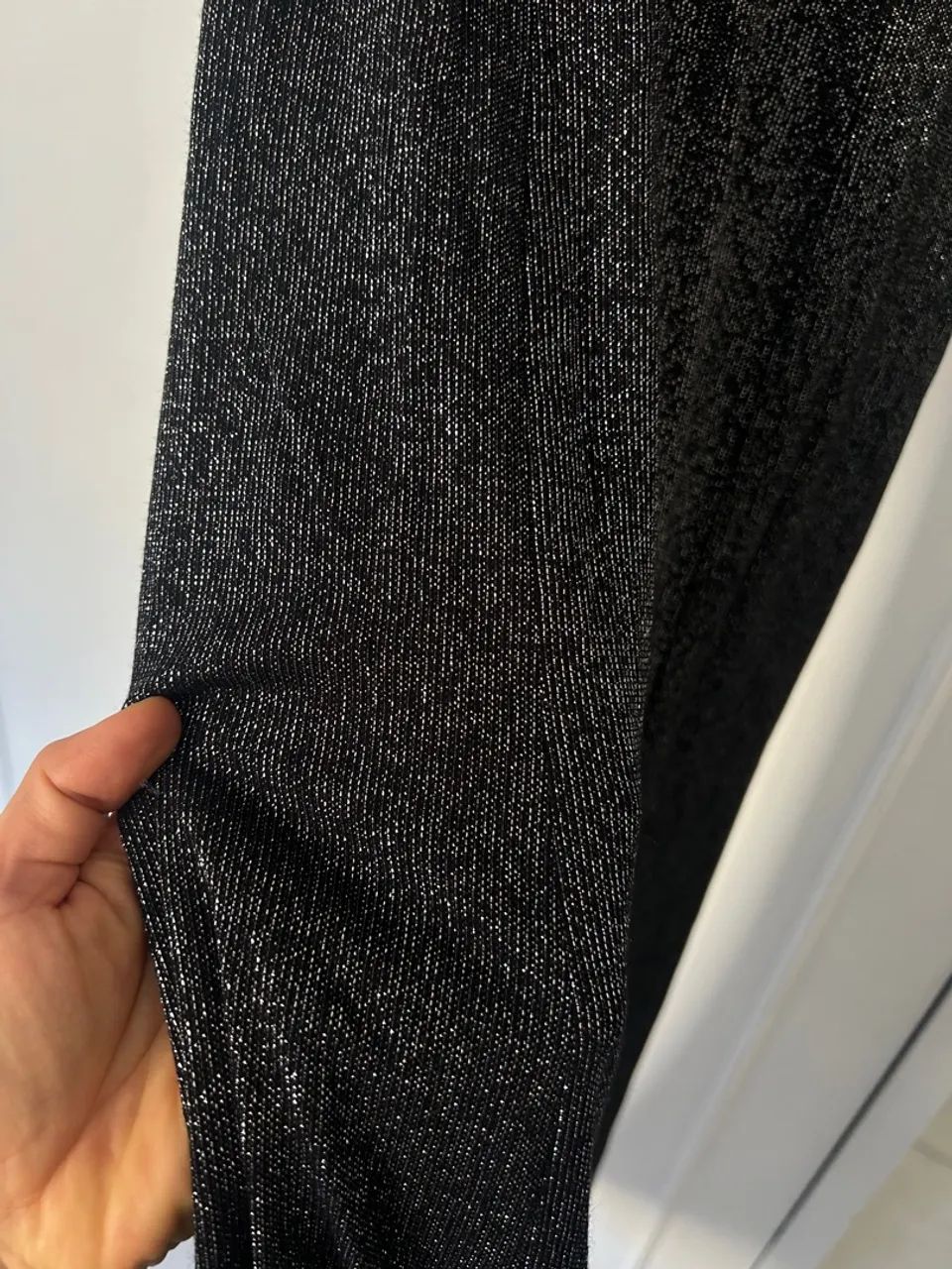 Vestido longo preto com brilho - Foto 3
