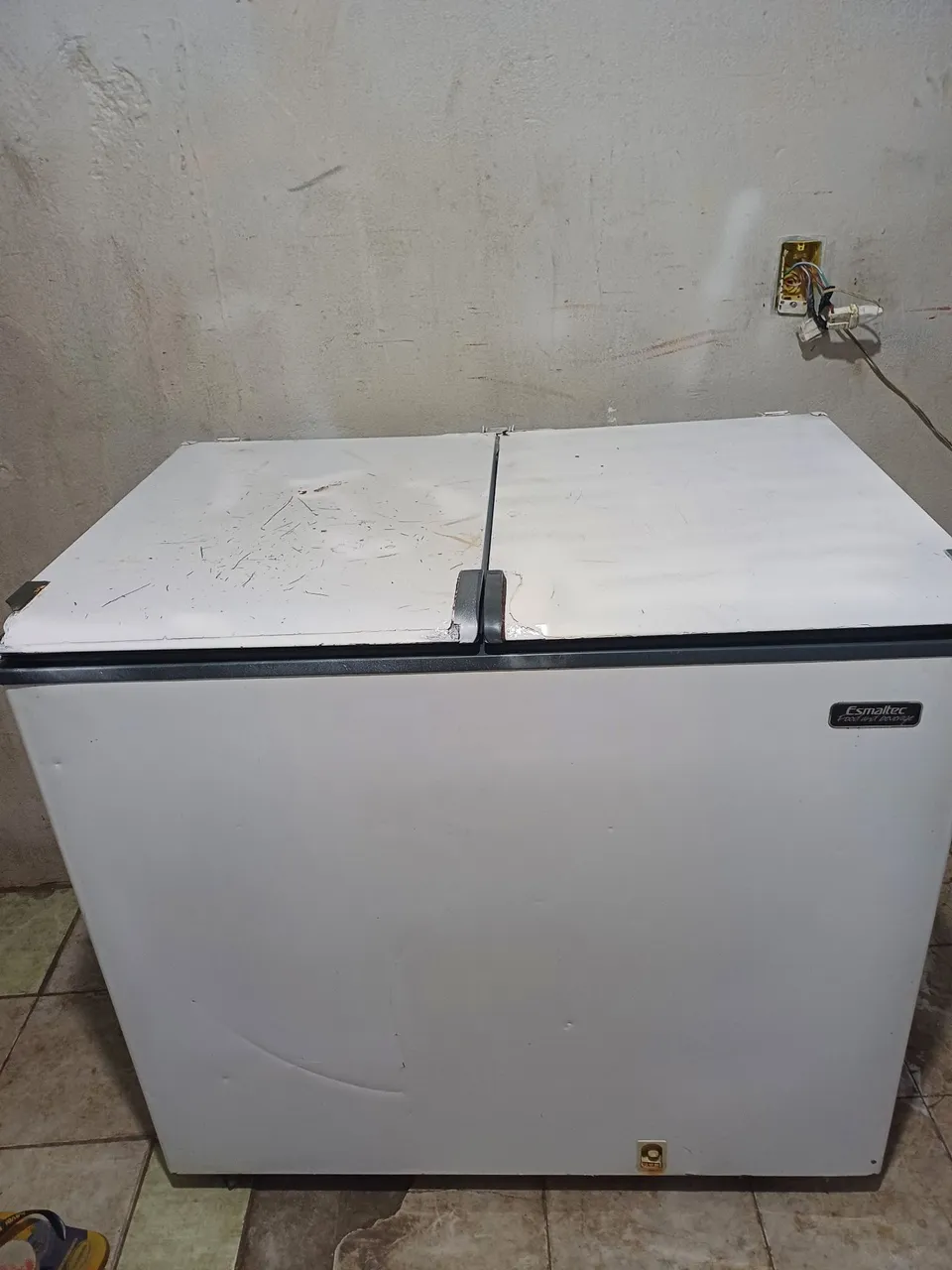 Freezer Esmaltec Horizontal