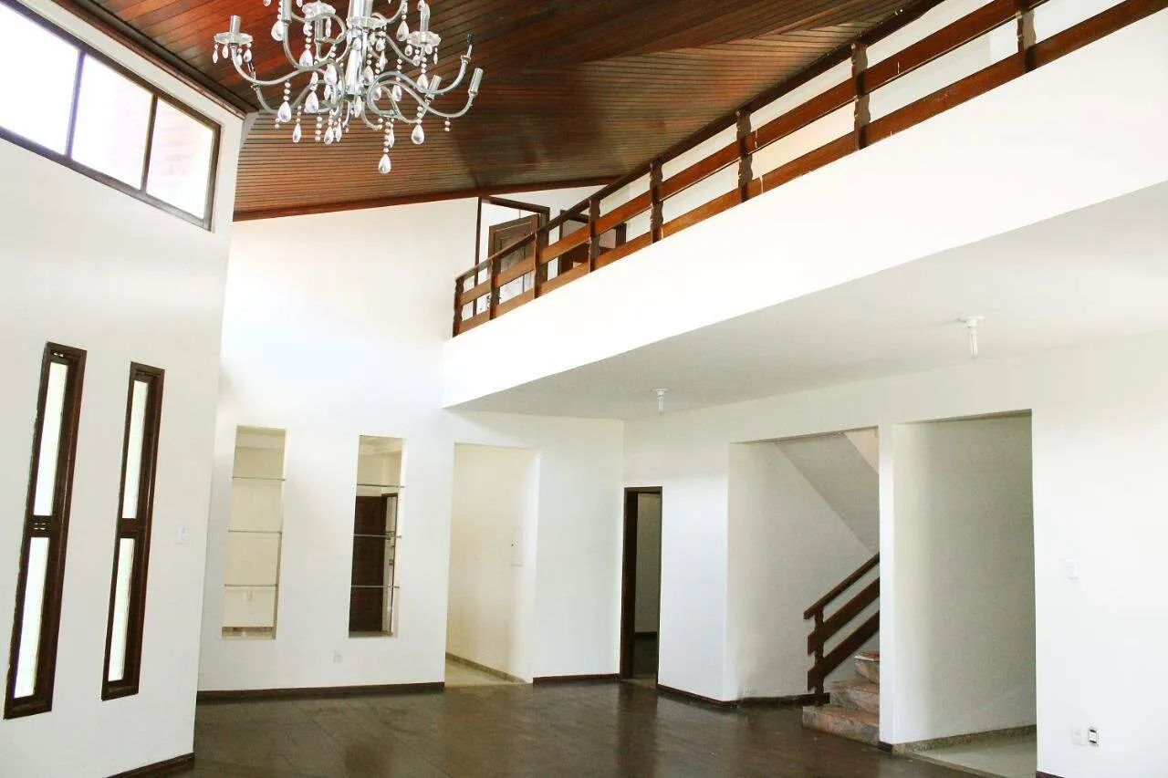 VENDA - Exclusividade e Espaço: Sua Casa de Esquina no Bairro Suíça! - Foto 2