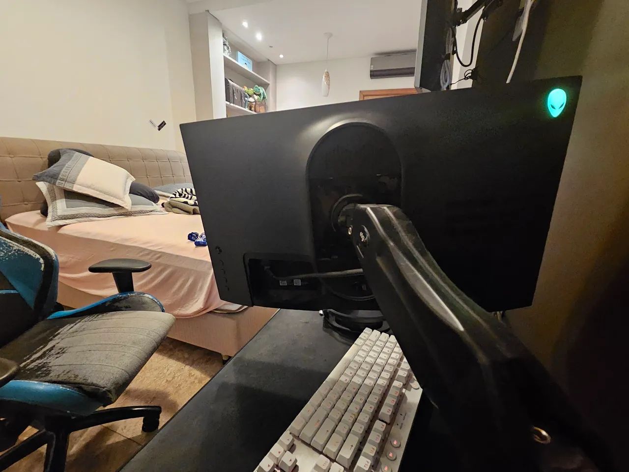 Monitor Gamer Alienware 24.5 Polegadas 240hz - Foto 2