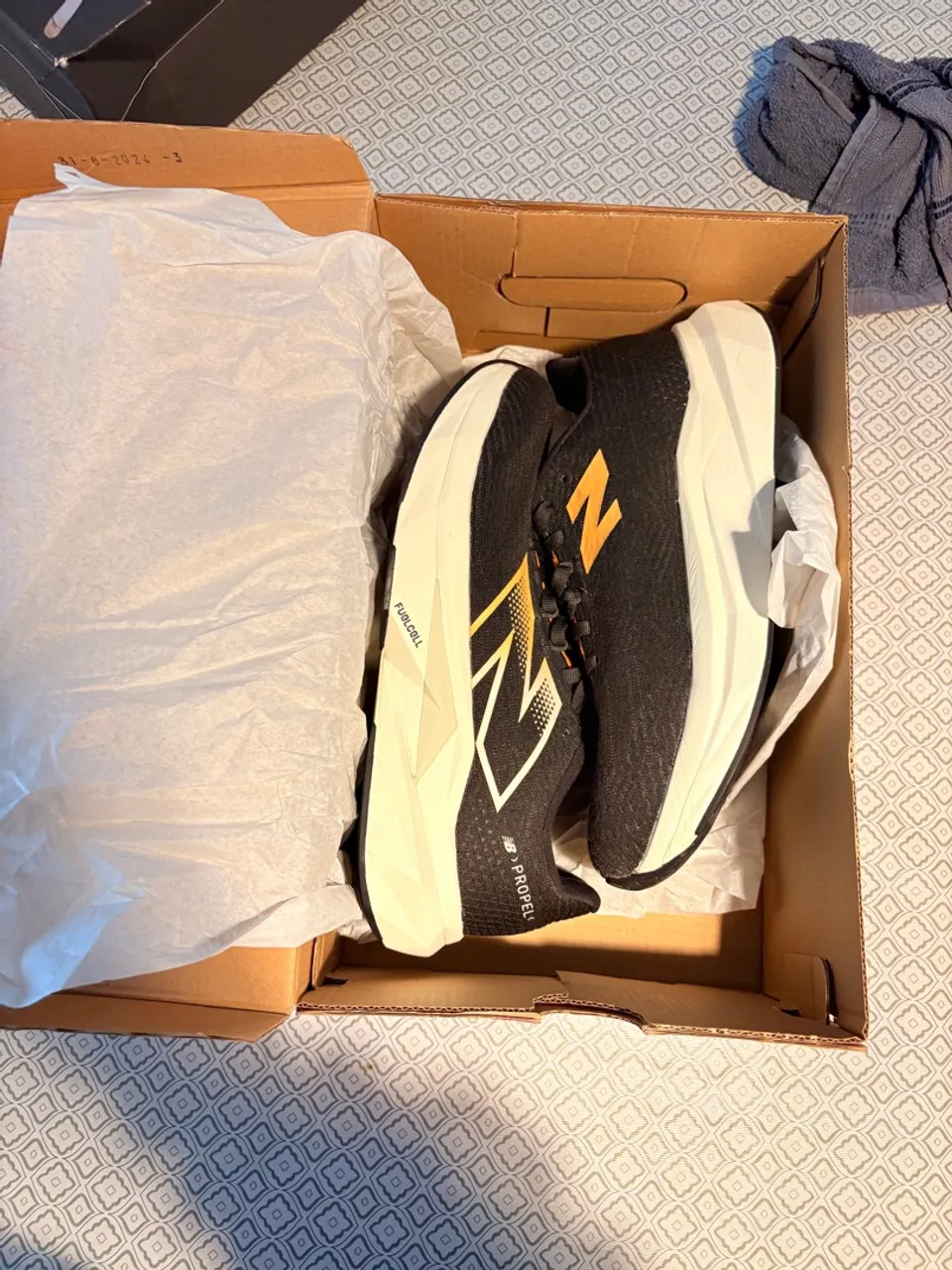 Tênis New Balance Fuelcell Propel V5 Masculino