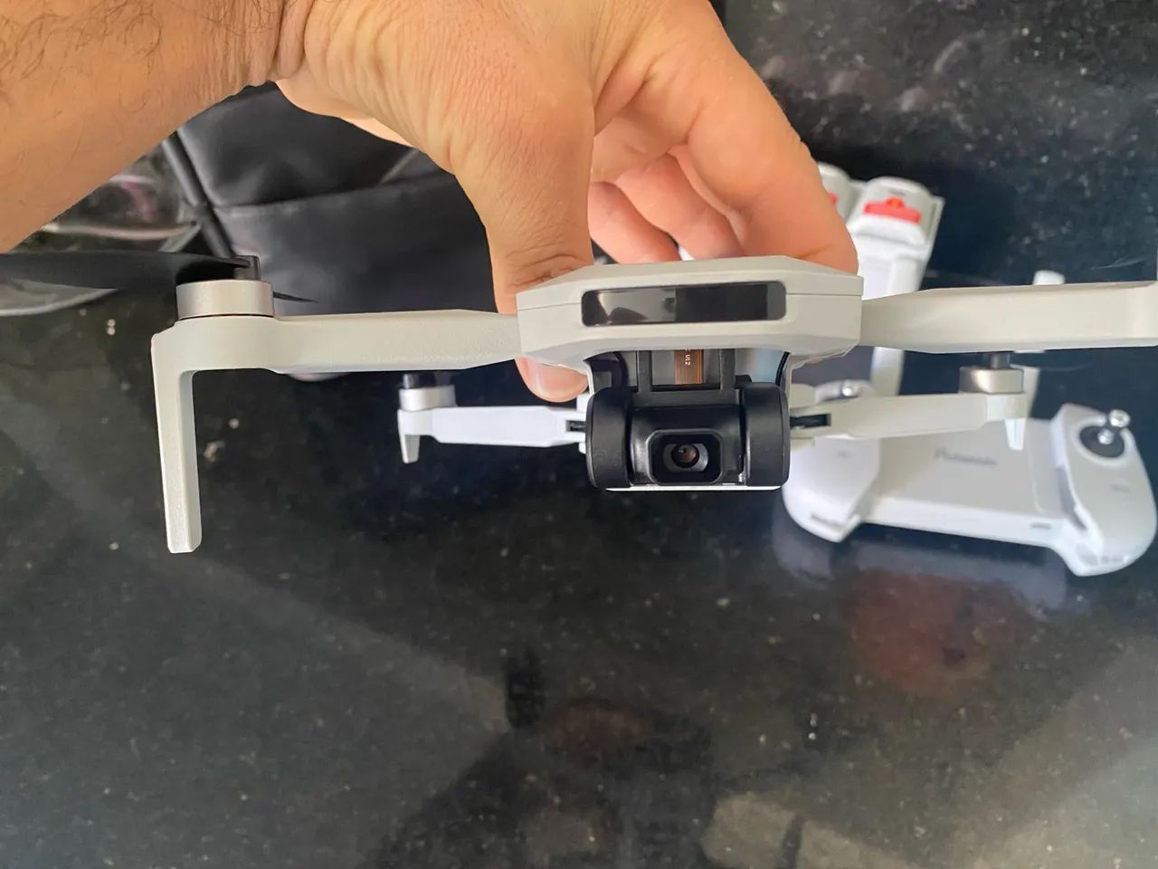Drone Potensic com controle remoto e bateria extra - Foto 4