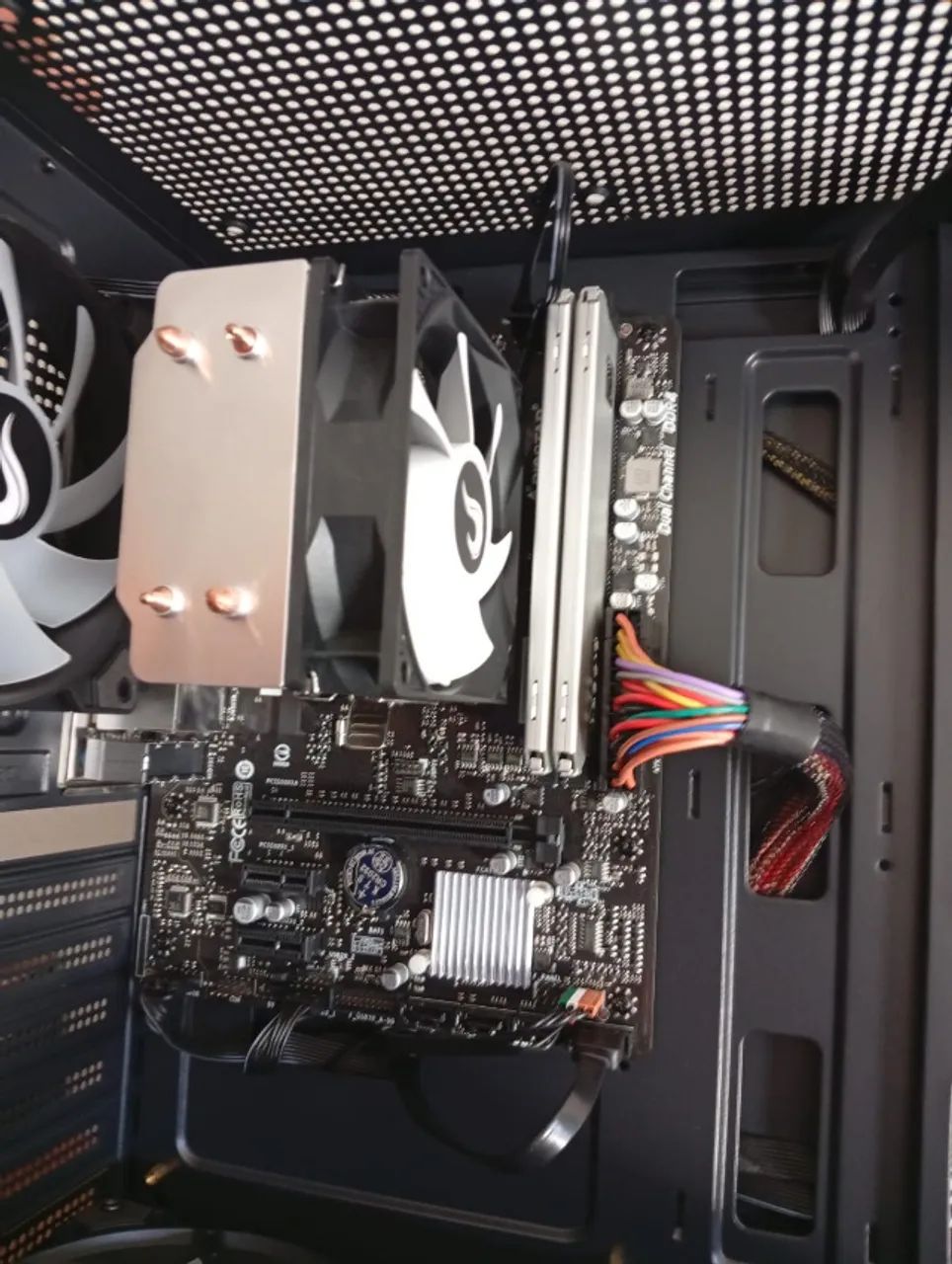 Kit: Ryzen 5 4650G, RAM 16GB 3200mhz. C/ Garantia.