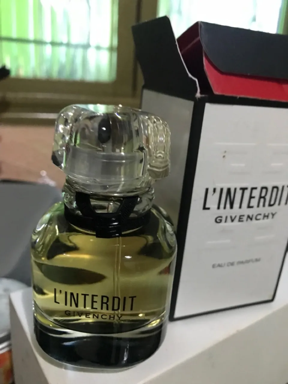 Givenchy novo na caixa