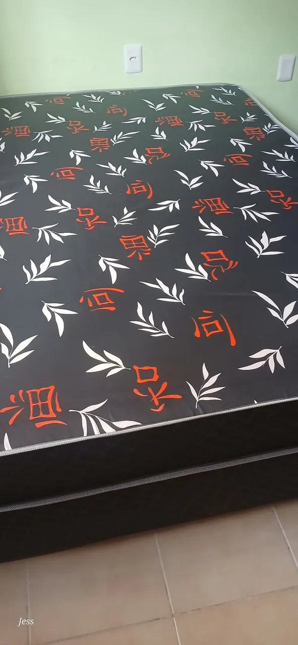 Cama Casal com Design Oriental