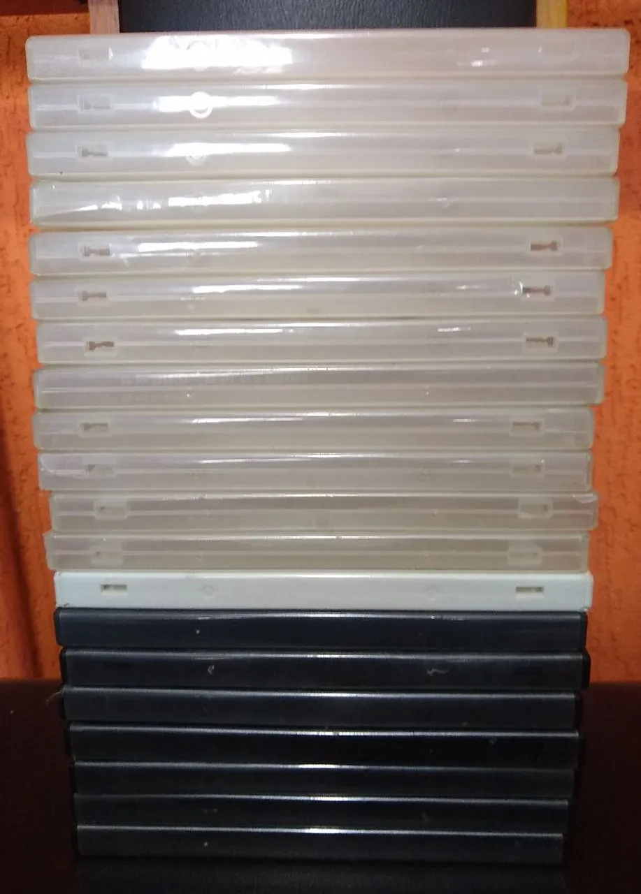 20 Estojos de CDS e DVDs (LEIA A DESCRIÇÃO)