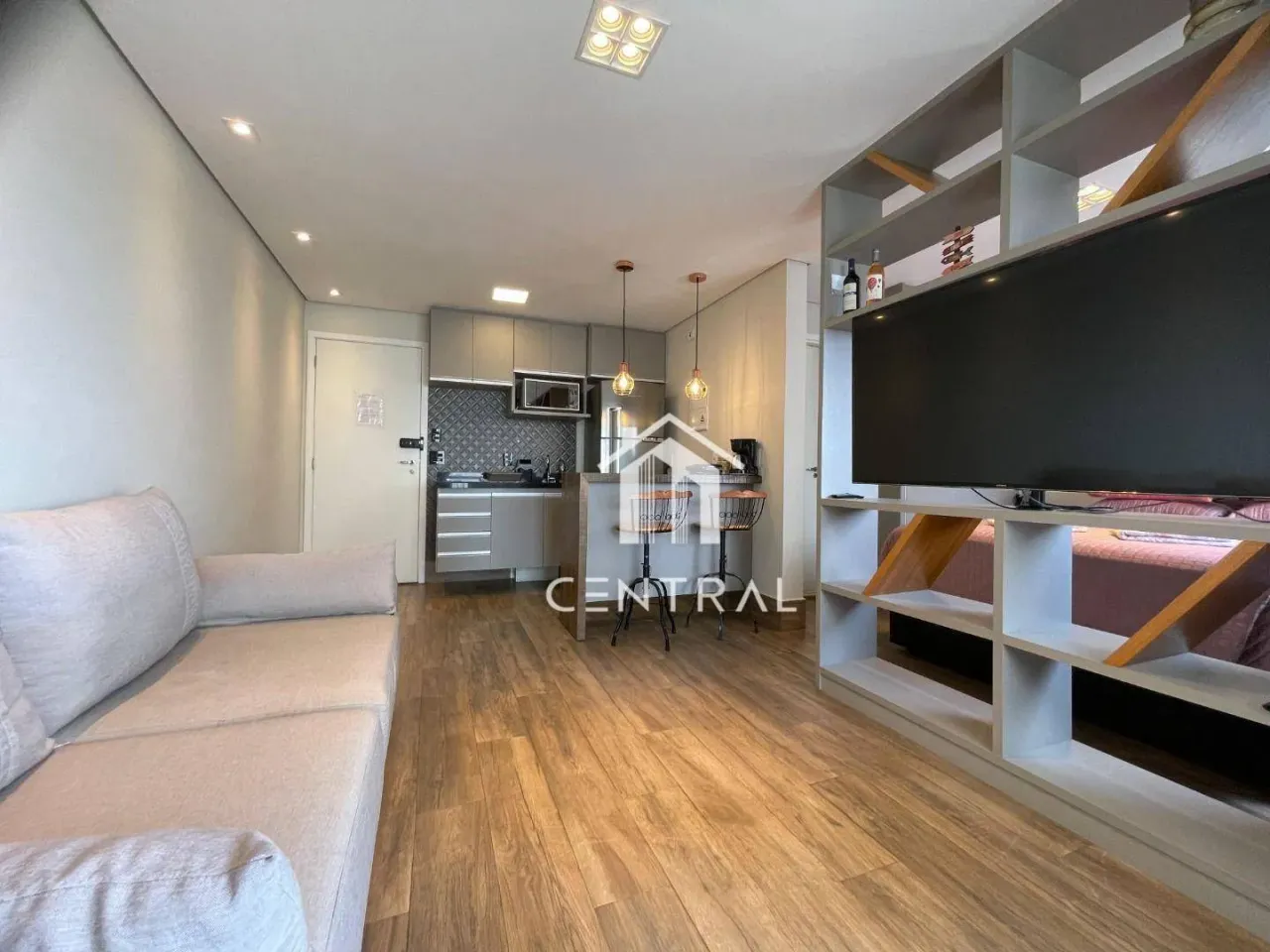 Studio para venda - Condomínio Cidade Maia - 37m² - 1 Vaga - Jardim Flor da Montanha - Gua