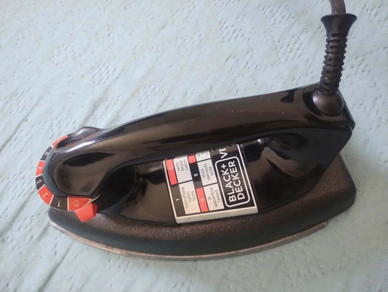 TROCO: Sanduicheira Cadence e Ferro de Passar Roupa Black+Decker 110v por 220v - Foto 2