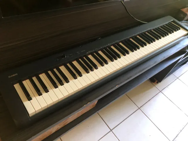 Piano Casio Digital Cdp S160 88 Teclas Cor Preto Bivolt 110V/220V