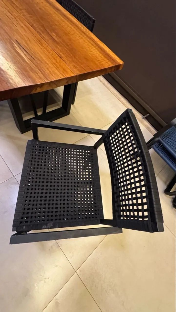 Mesa de Jantar em Madeira Maciça - Foto 3