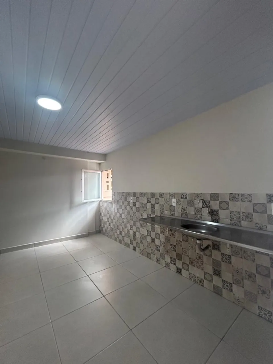 CONJ DUQUE DE CAXIAS 4 QUARTOS RUA COM GUARITA