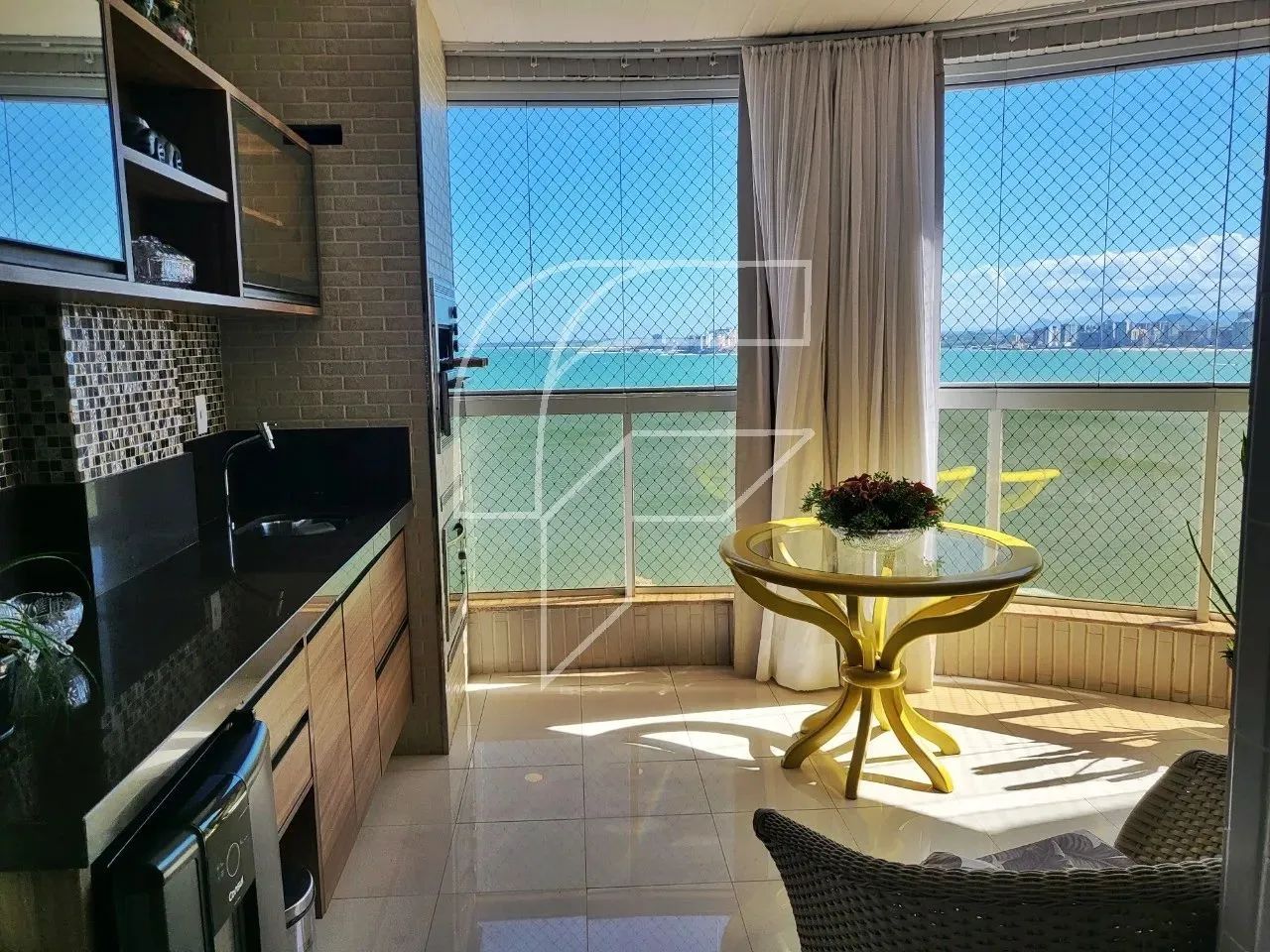 Imóvel para venda possui 189 metros quadrados com 4 quartos em Praia do Morro - Guarapari  - Foto 2