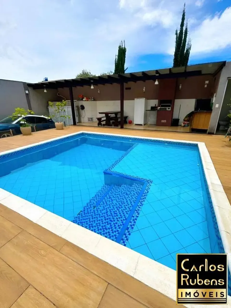 Casa para Venda em Vila Velha, Ilha das Flores, 3 dormitórios, 1 suíte, 4 banheiros, 3 vag