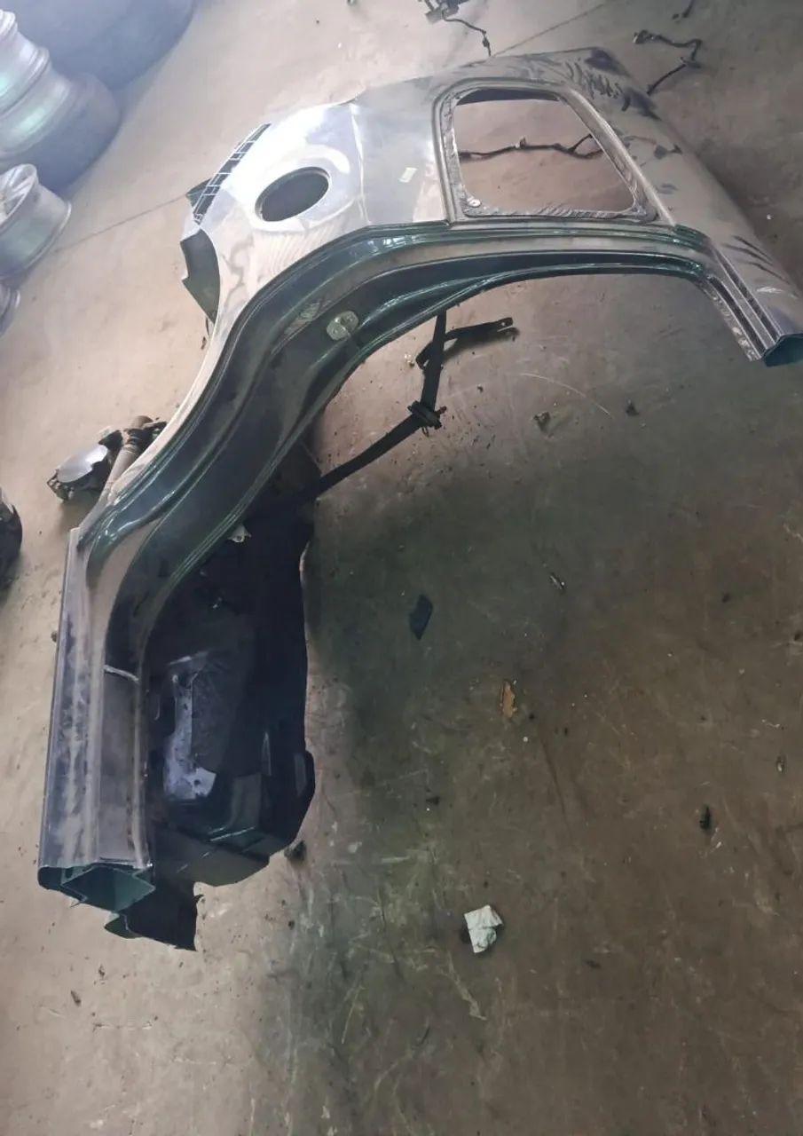 Lateral traseira direita da spin 2015 LT 