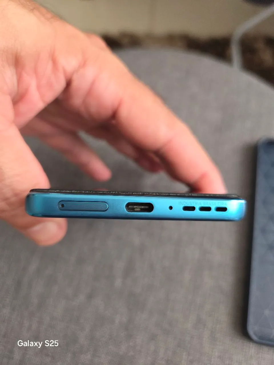 Vendo um Moto Edge 40 Neo