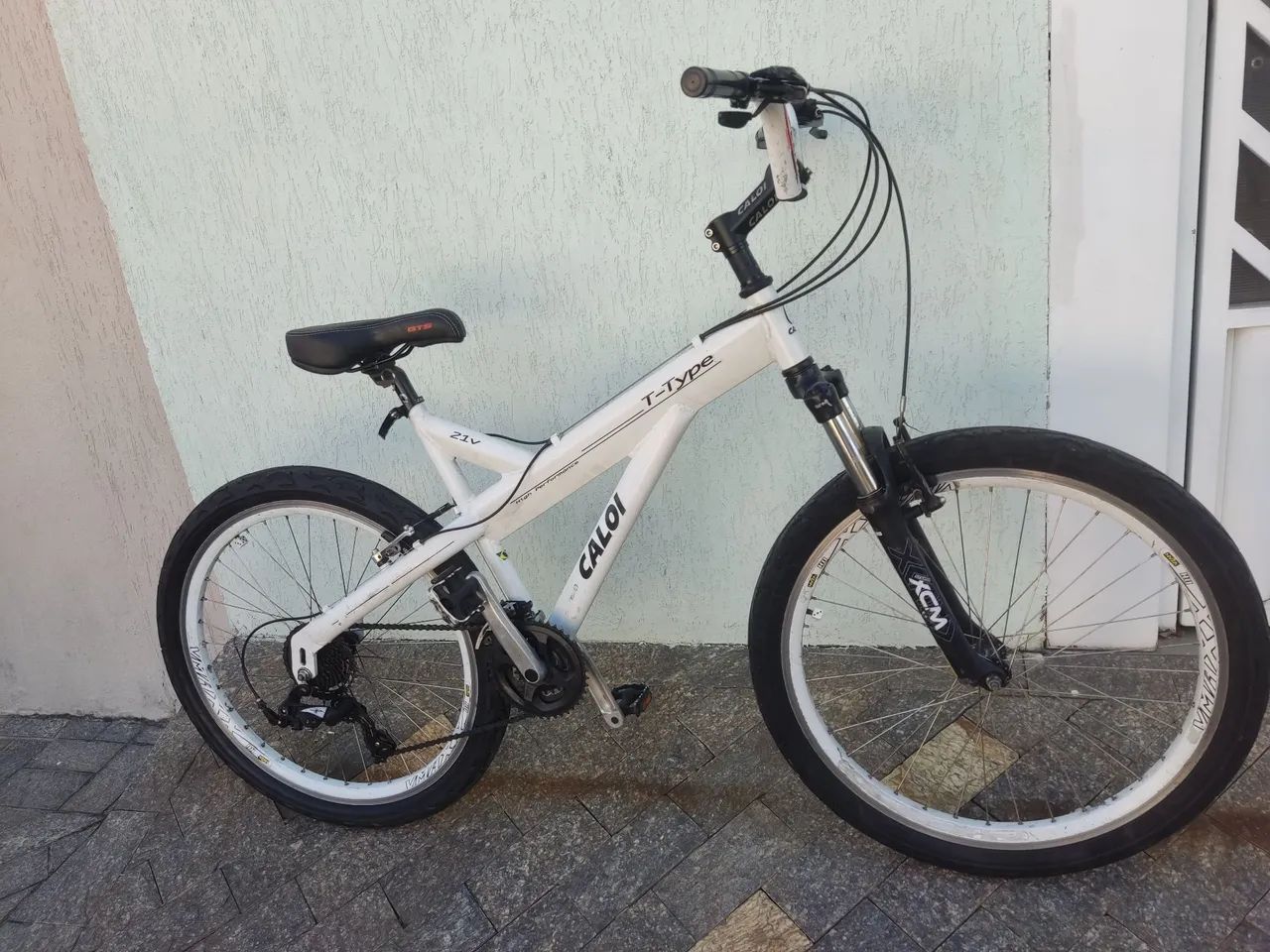 Bicicleta Caloi T-Type 21V Aro 26 Shimano 