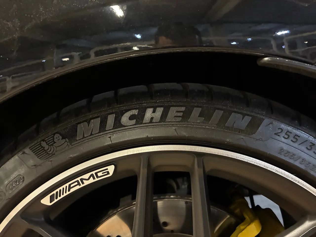 Pneus Michelin, veículo com 2500km - Foto 4