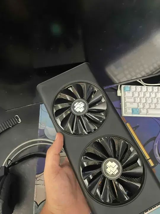 placa de video rx 5700 - Foto 2