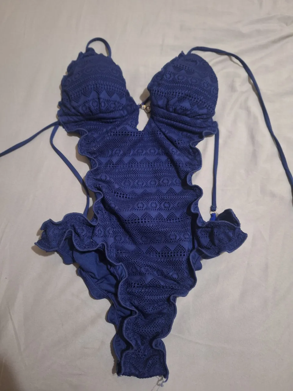 Maiô azul rendado