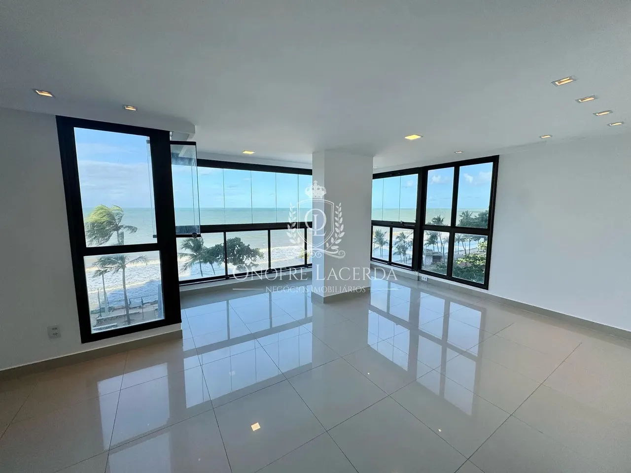 RC - Apartamento 3 suítes, vista mar, 150m², 2 vagas, Boa Viagem - R$12mil c/ taxas