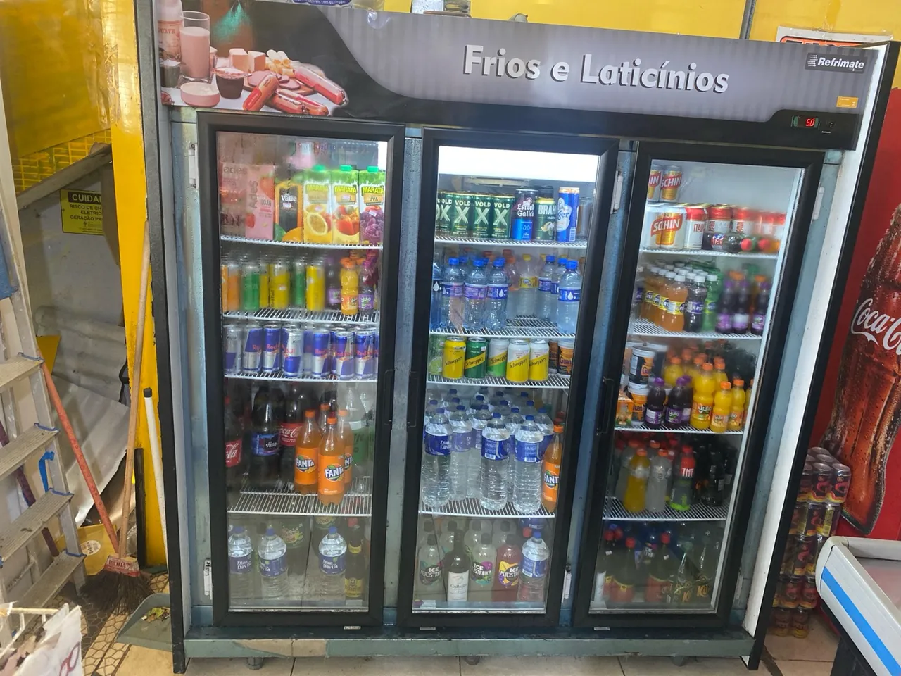 Geladeira Expositora Refrigerada para Comércio