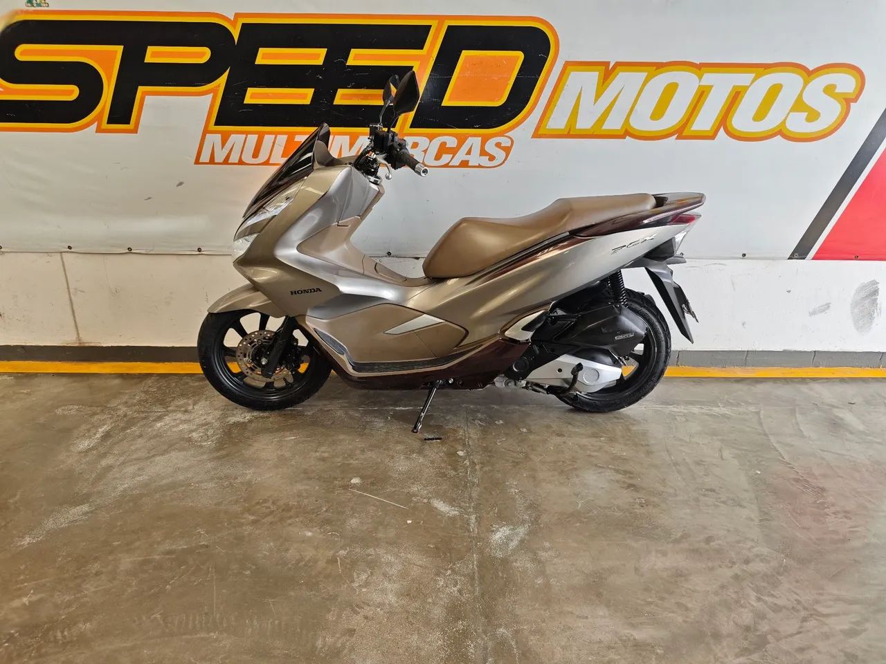 Honda pcx DLX ABS  - Foto 3