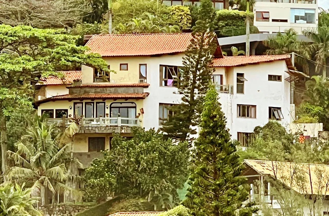 Casa de Frente ao Mar localizada na Praia mais charmosa do Rio - Foto 3
