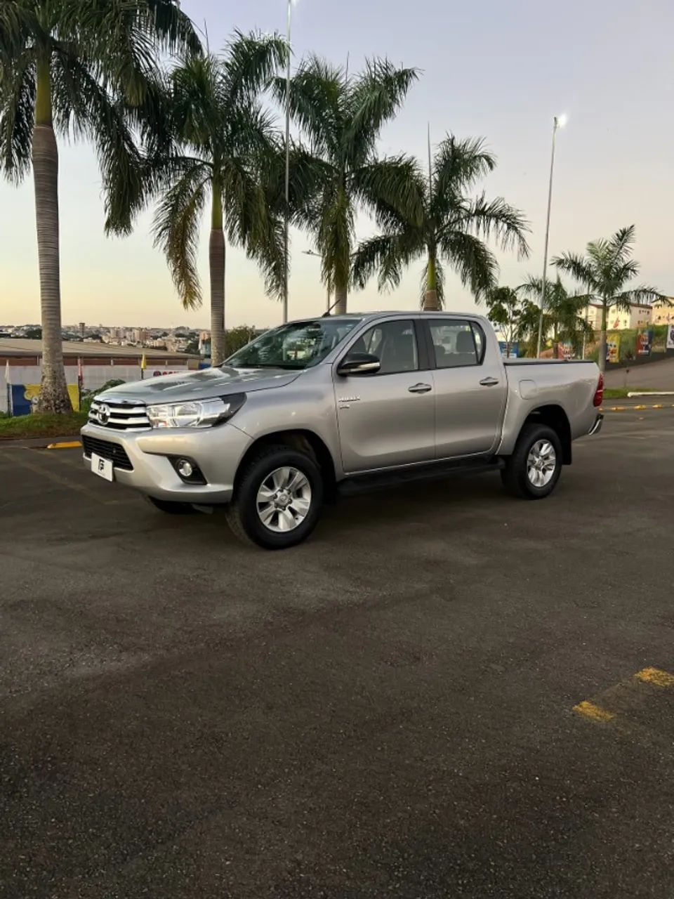 HILUX SR 2.7 FLEX AUT.