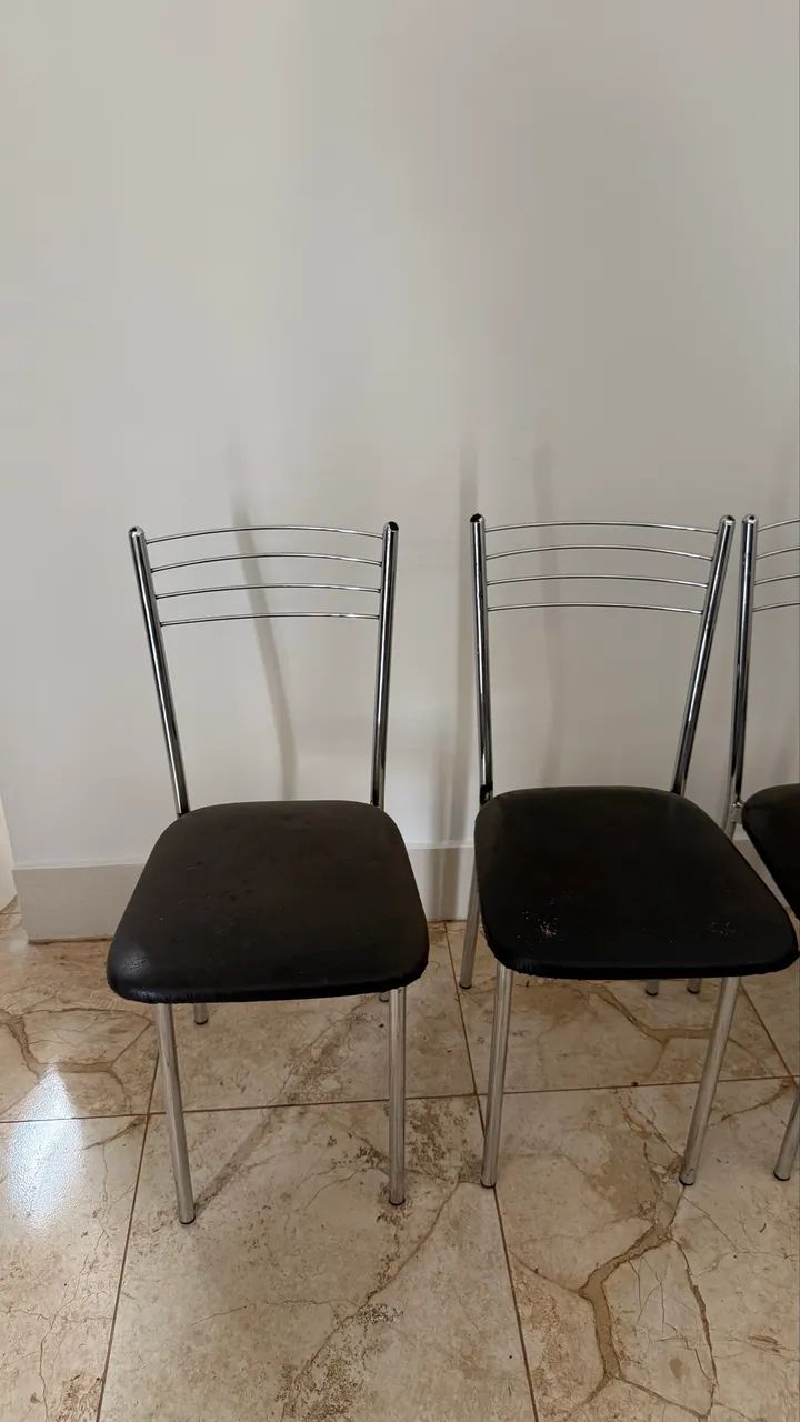 Conjunto 4 Cadeiras Cromadas de Jantar - Estofadas - Foto 2