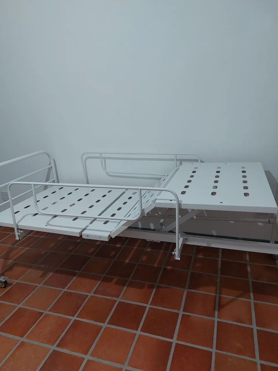 Cama hospitalar  - Foto 5