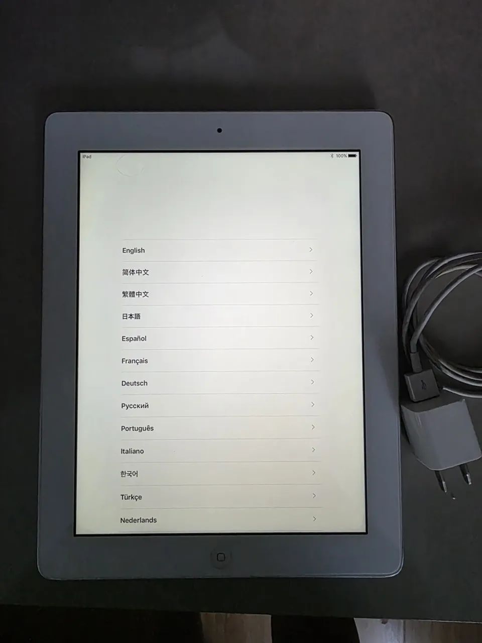 iPad 4ª Gera ção 9.7" Prata + Carregador e Cabo  - Foto 2