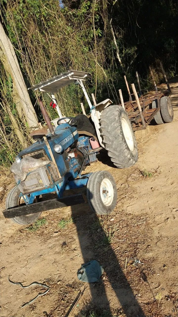 TRATOR FORD 4600  - Foto 2