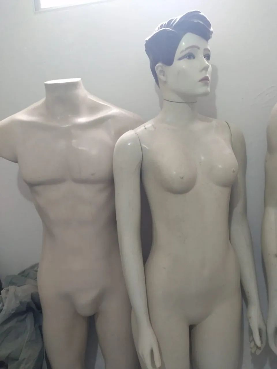vende-se Manequins