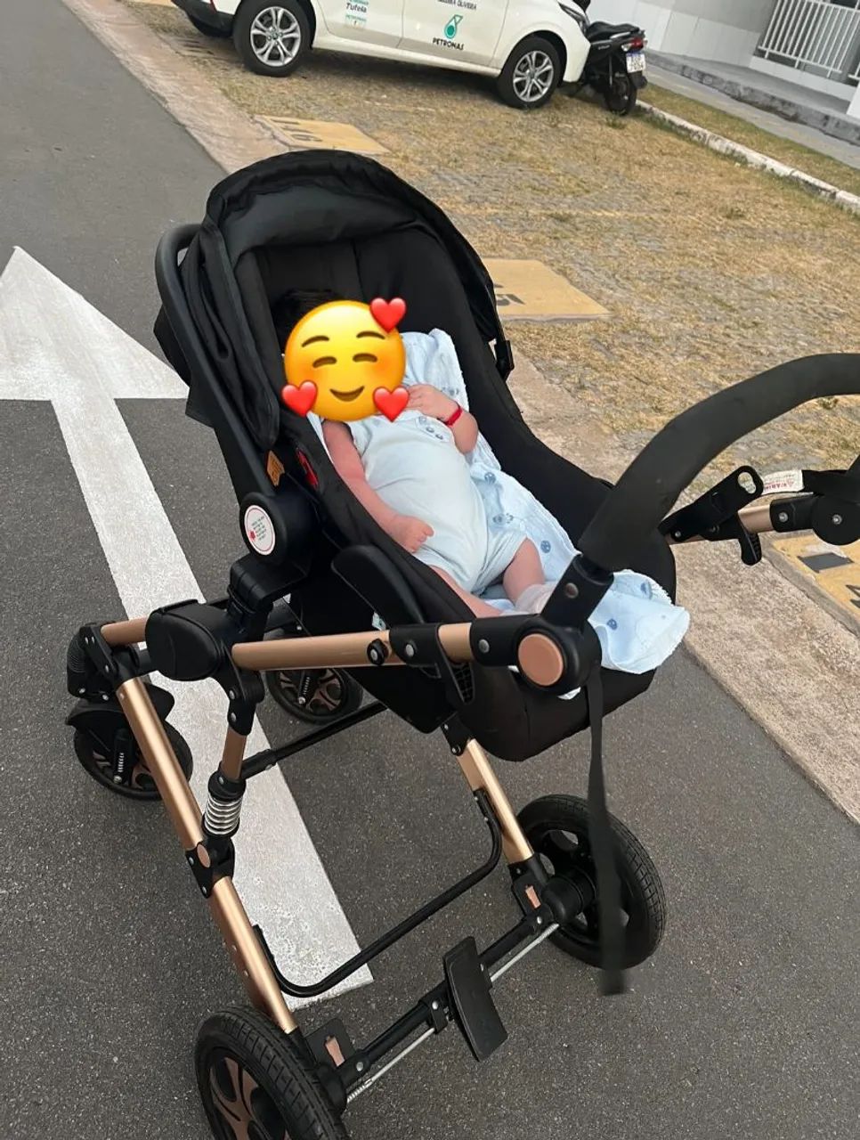Vendo carrinho de bebê Moisés com bebê conforto - Foto 3
