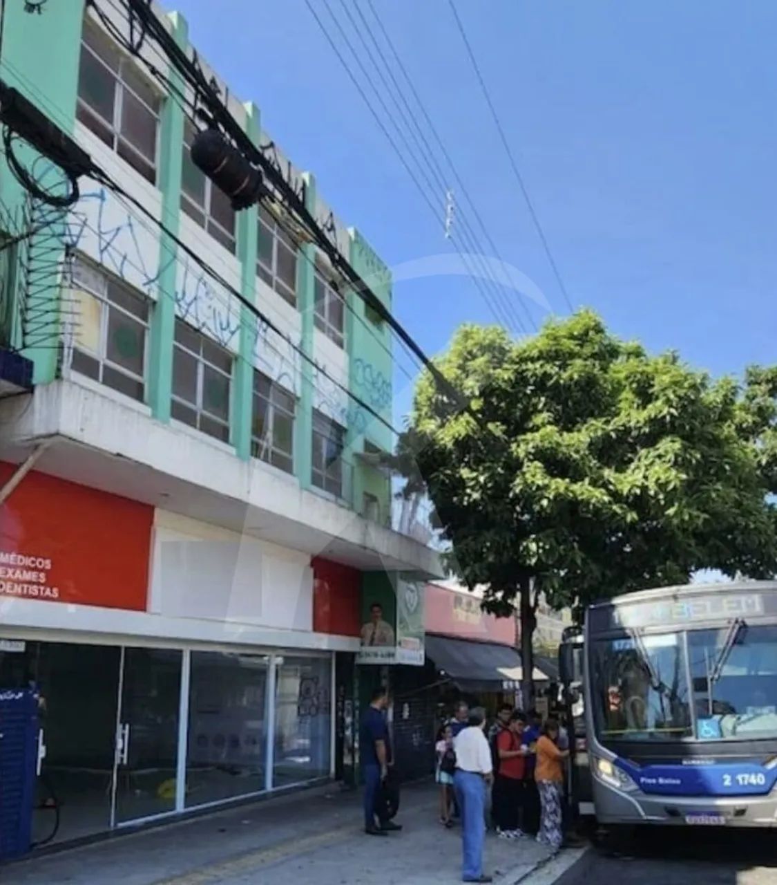 Loja em Santana com 03 banheiros, porta automática/ pé direito 5 metros - Foto 2