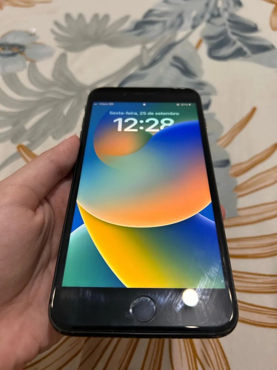 Vendo iPhone 8 Plus sem nenhum detalhe com capinha nova  - Foto 3