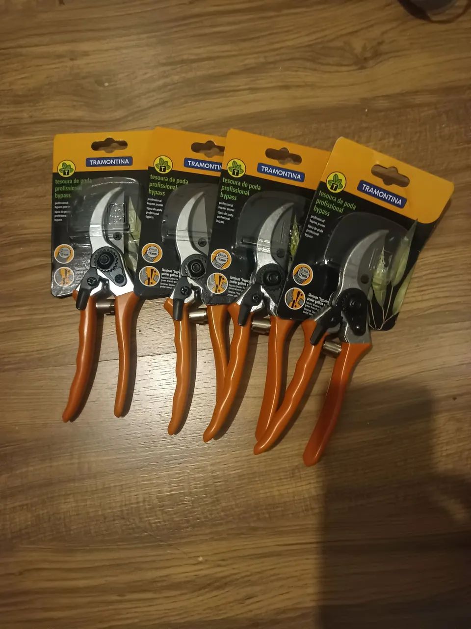 4 Alicates poda tramontina com travas