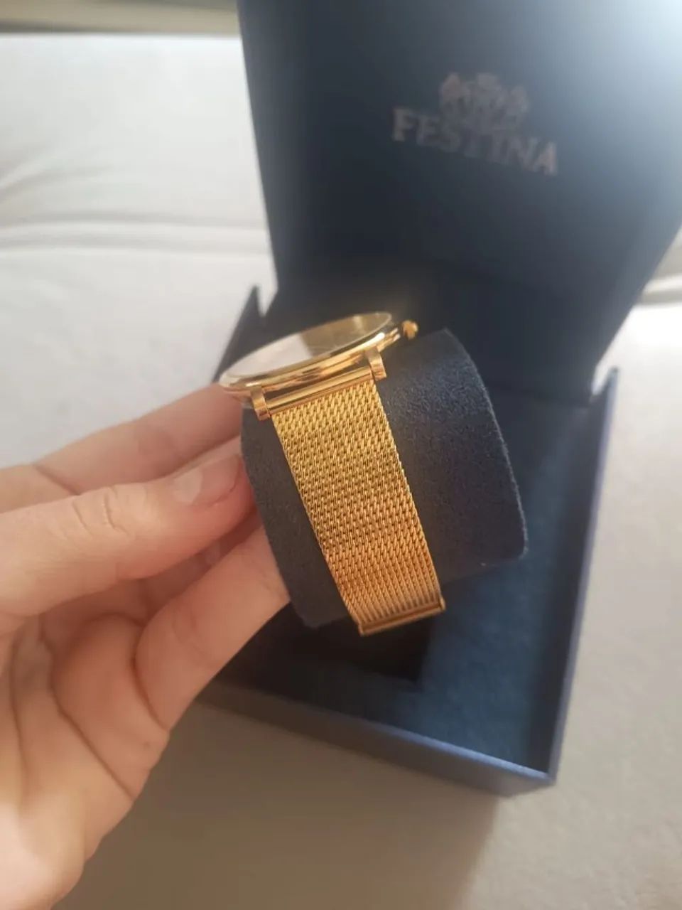 Relógio dourado da marca Festina - Foto 2