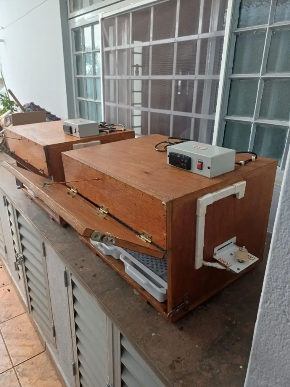 Chocadeira automática para 60 ovos de galinhas  - Foto 3