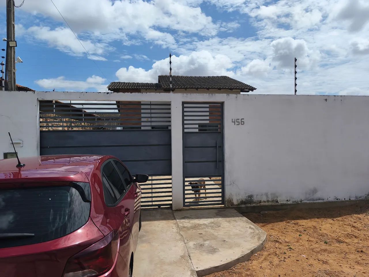 Vendo Casa.  Aceito propostas 