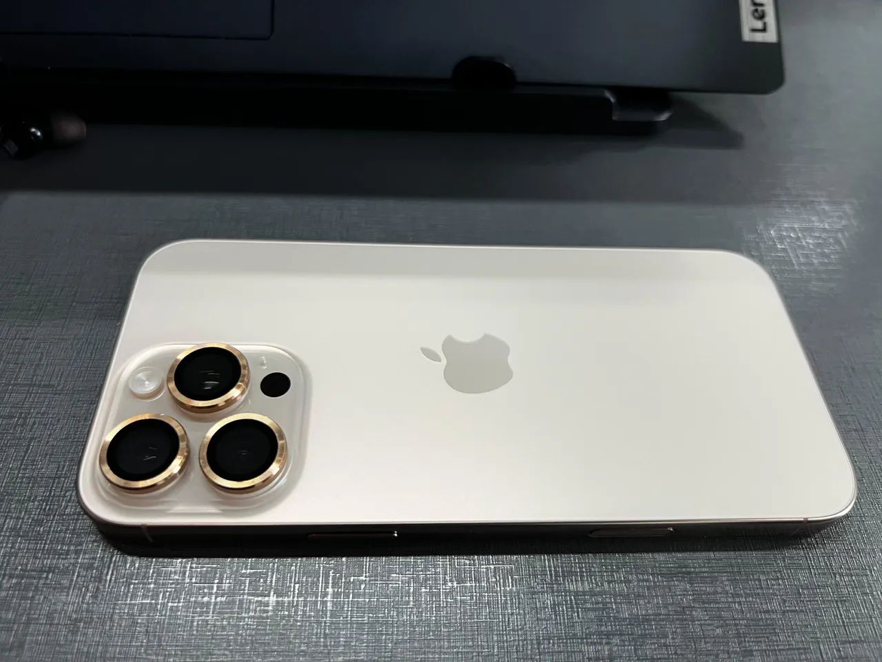 iPhone 16 Pro Max 256GB - Dourado - Foto 4