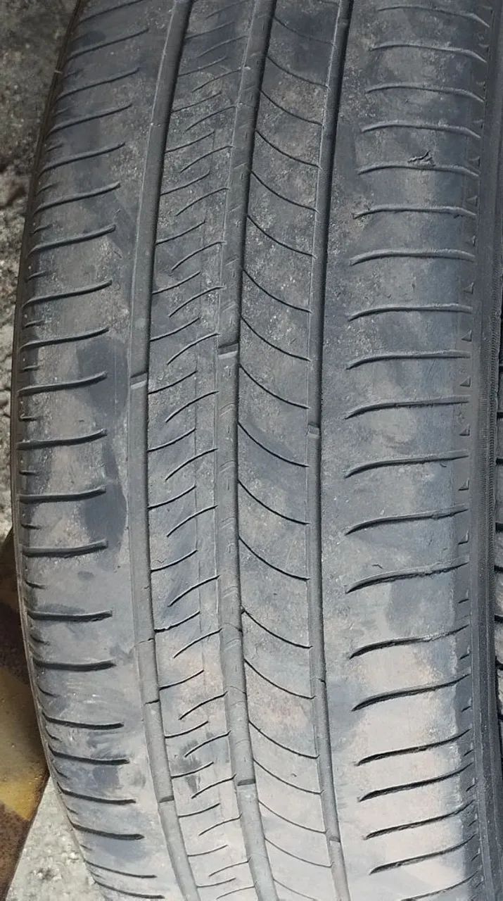 Pneu Goodyear 205 55 16 - Foto 3