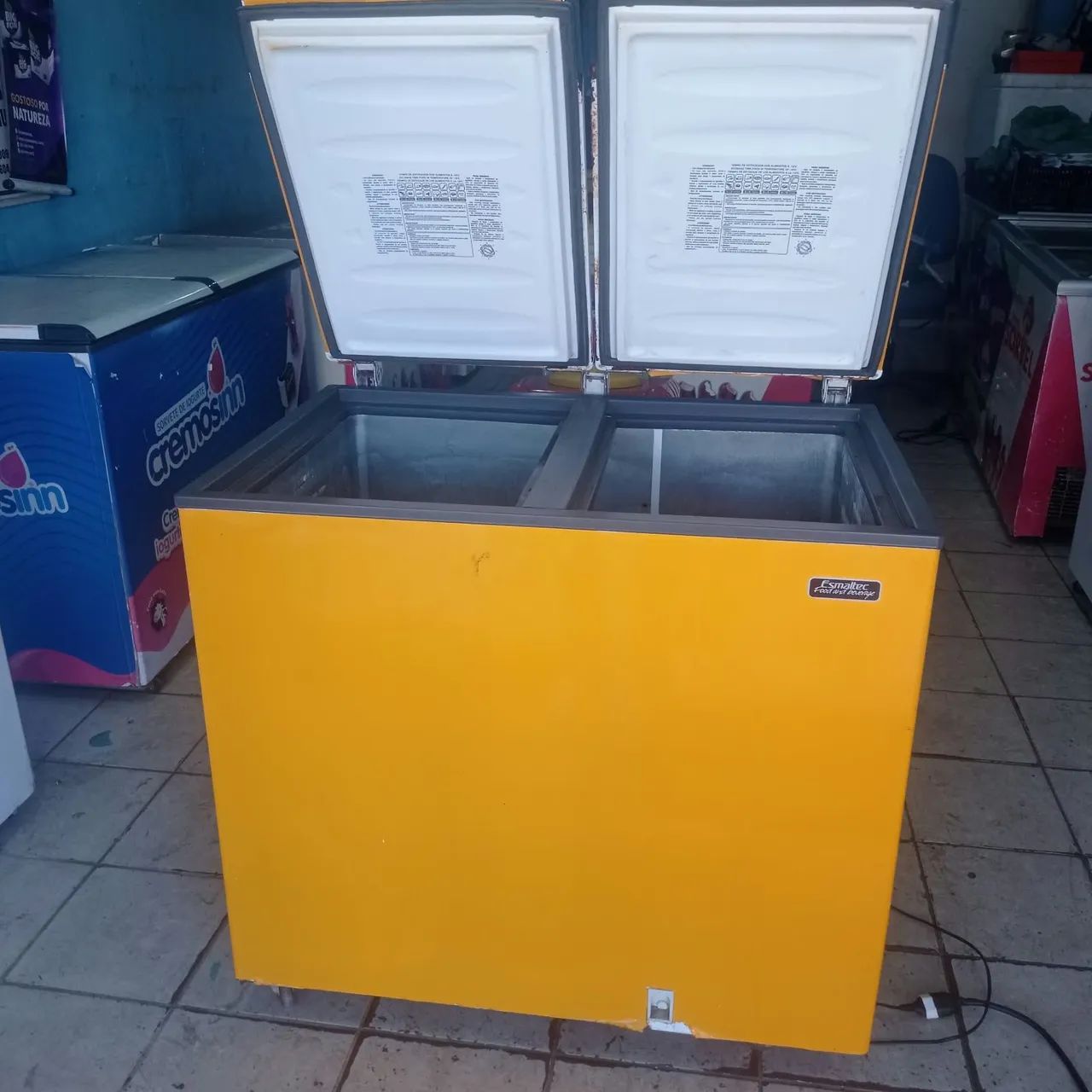 Freezer Esmaltec 