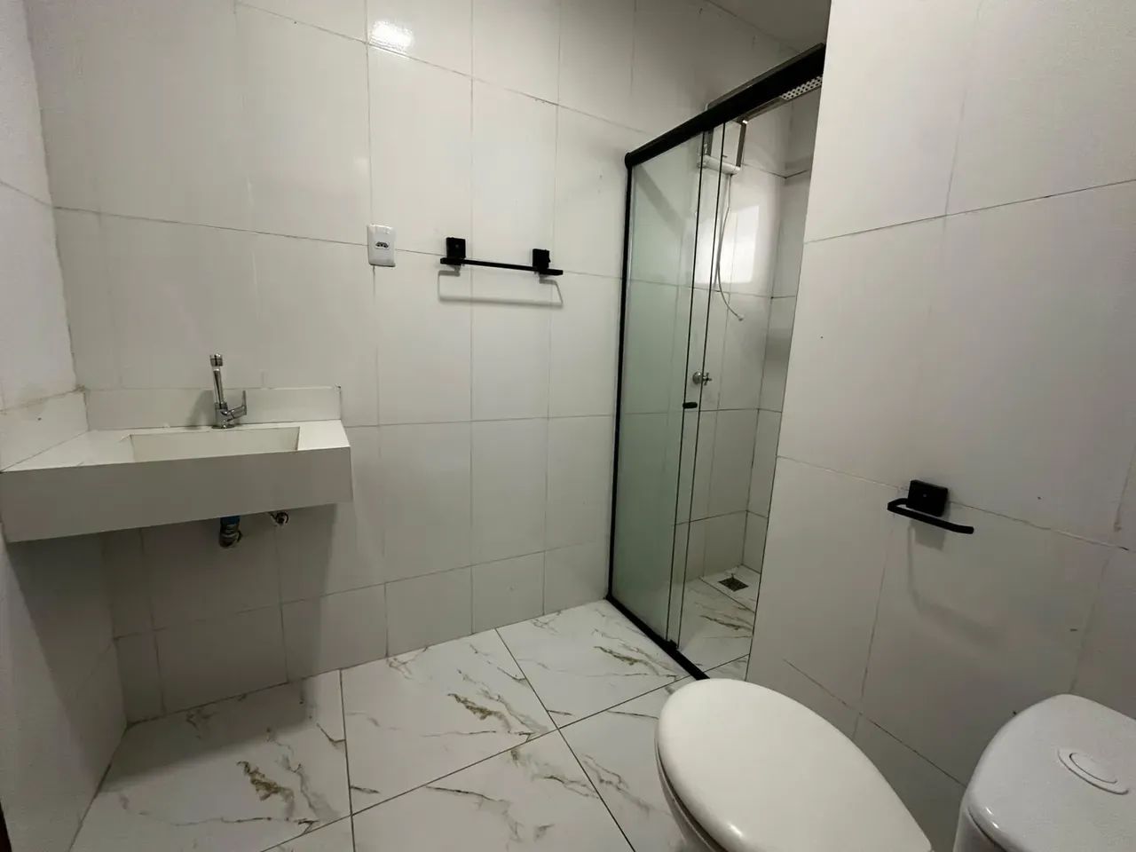 ALUGO CASA AMPLA COM 3 QUARTOS - Foto 3